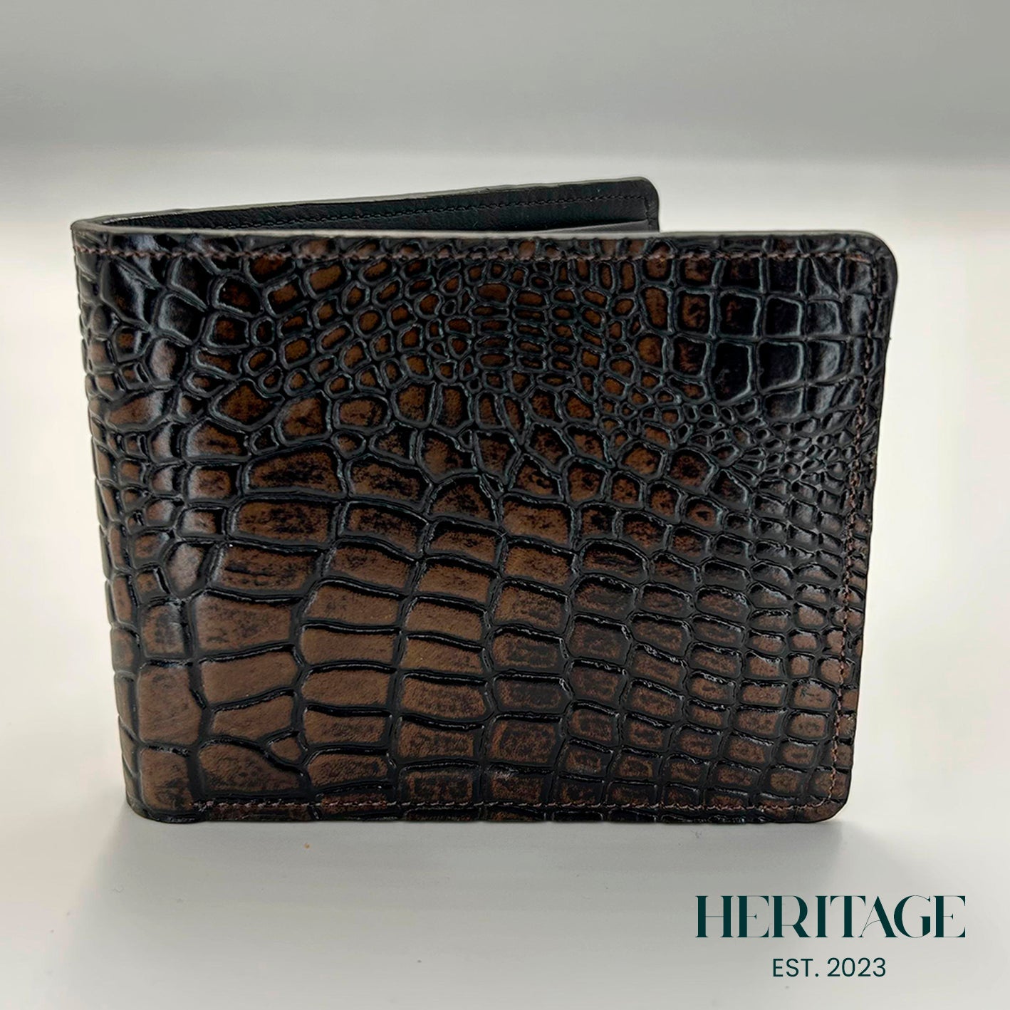 Billetera Bifold Cuero Croco Café Heritage