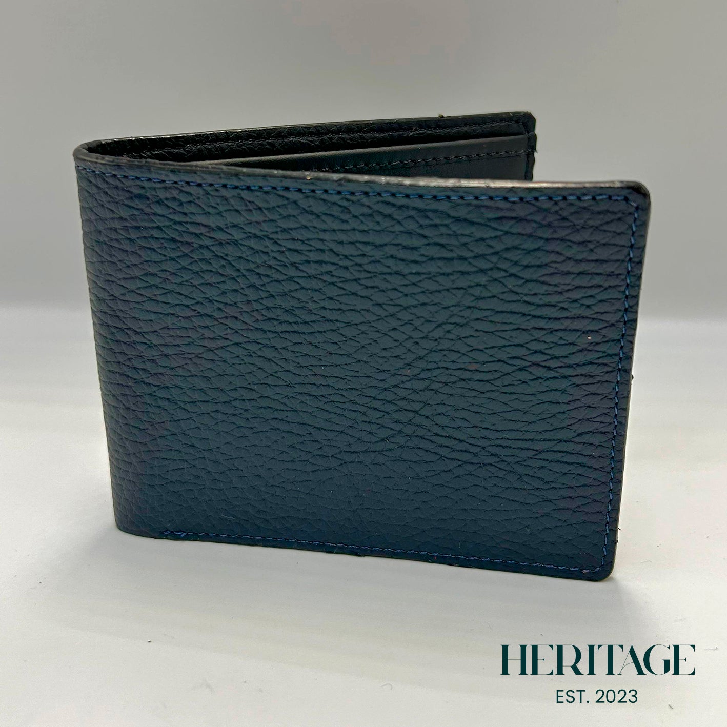 Billetera Bifold Cuero Granulado Azul Heritage