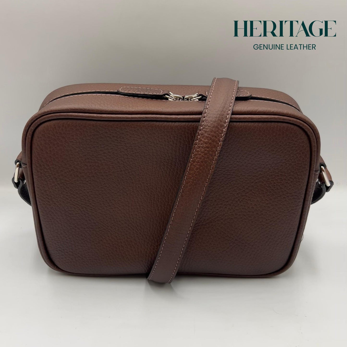 Camera Bag Monaco Mediana en Cuero Granulado Cafe Heritage