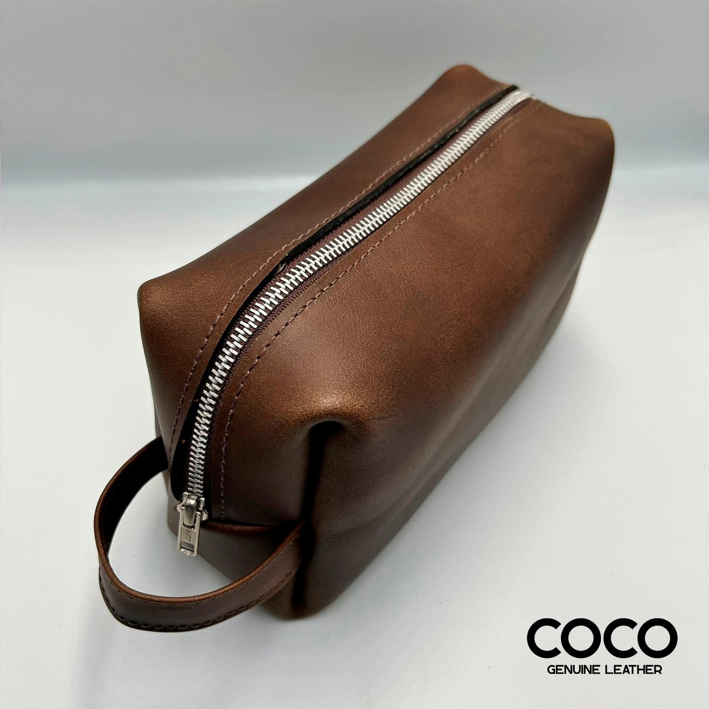 Neceser con Agarrador Cuero Liso Walnut COCO