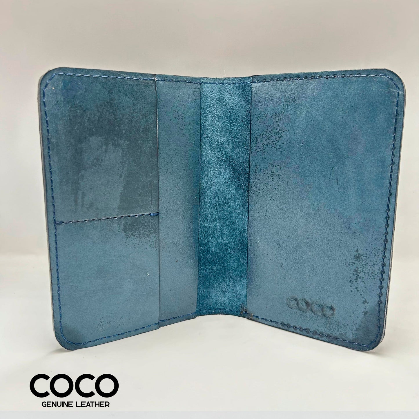 Portapasaporte Con Tarjetero Cuero Full Grain Azul COCO